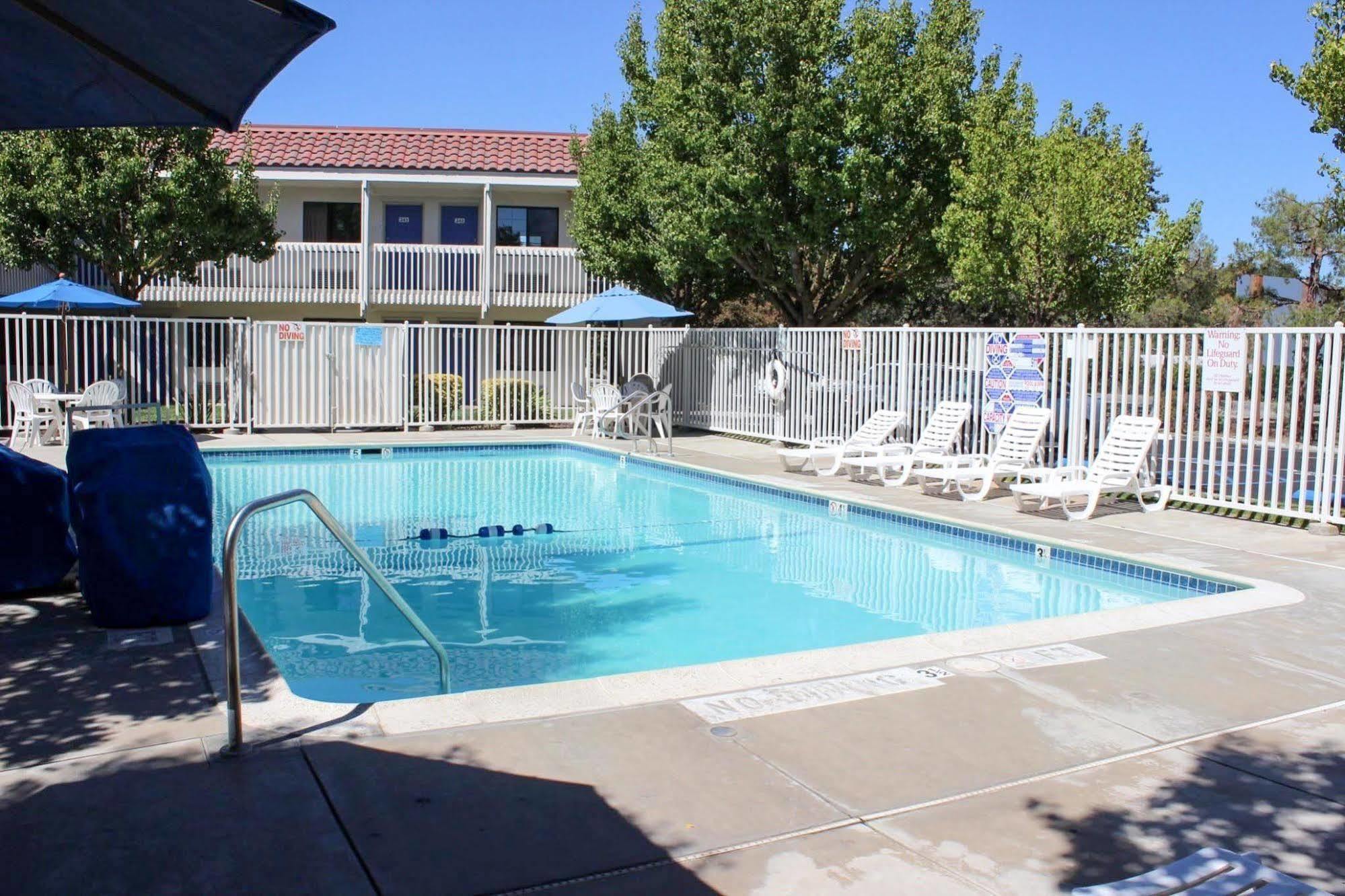 Motel 6-Paso Robles, Ca エクステリア 写真