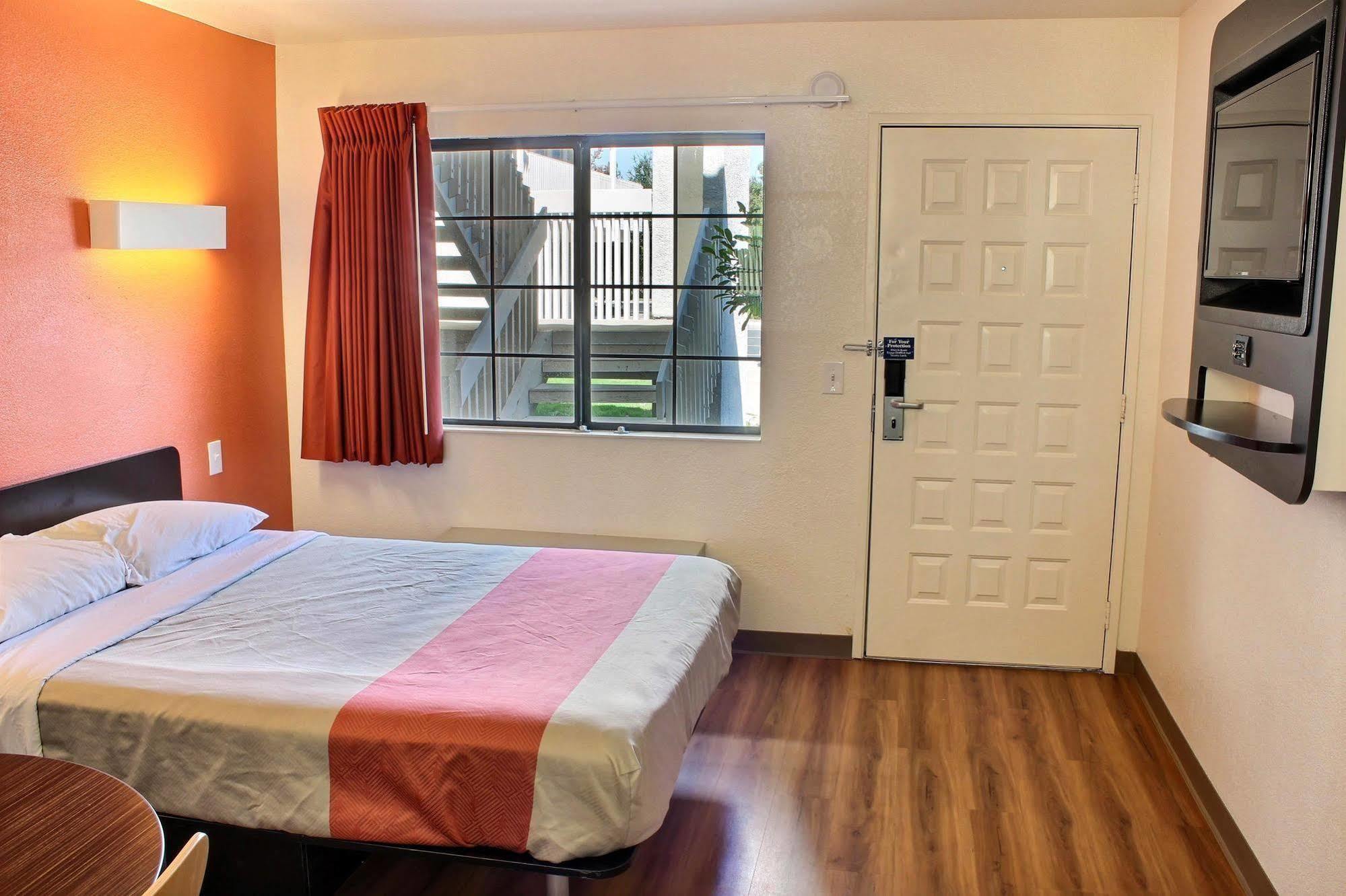Motel 6-Paso Robles, Ca エクステリア 写真